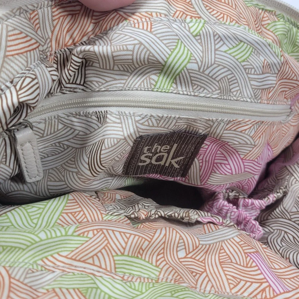 The Sak Vintage Pebbled Leather Hobo Bag Cream And Tan Double Shoulder Straps